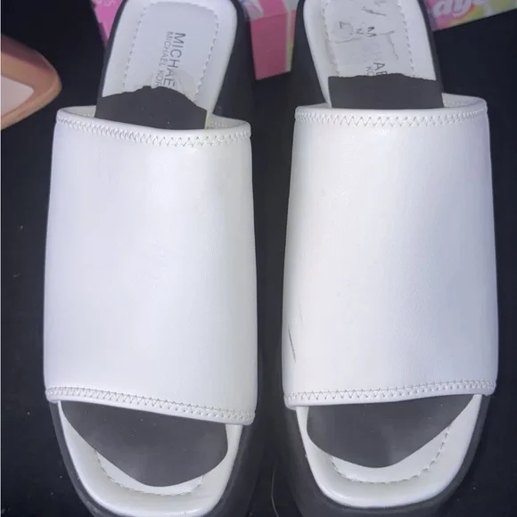 Michael Kors White & Black Platform Shoes: Size Woman’s 8/ Medium - Picture 9 of 9